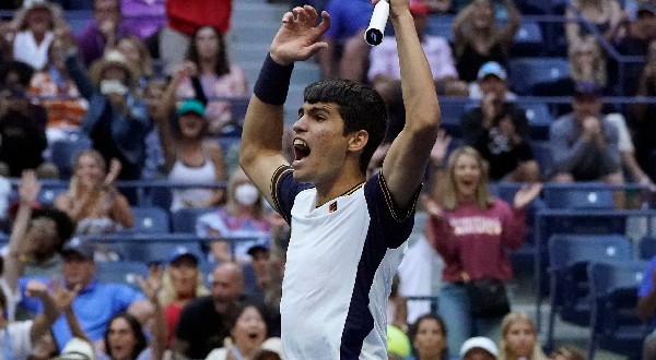 Alcaraz segue fazendo história e vai às quartasdo US Open 18 alcarazusopen213 4