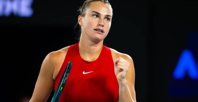 Sabalenka sobra dentro de quadra e avança no Australian Open 16 sabalenkaausopen24med2 12