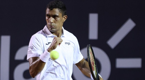 Monteiro consegue virada espetacular na estreia no Rio Open e desafia Berrettini 4 thiagomonteirorioopen222