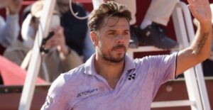 Wawrinka na disputa do Challenger de Bordeaux, na França.