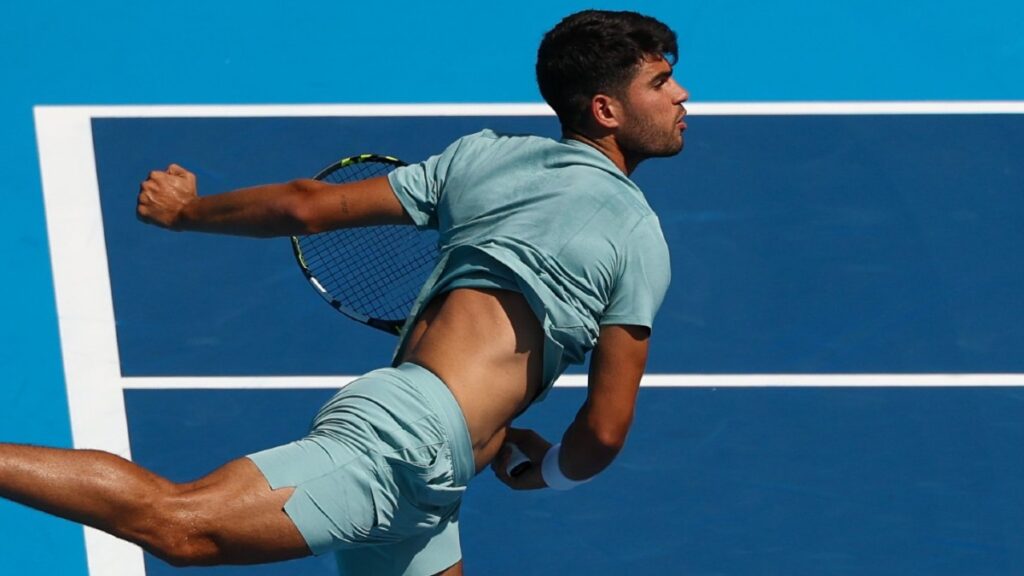 Alcaraz treina fundamento crucial minutos após vaga na final de Cincinnati 17 alcarazcincinnati252gd