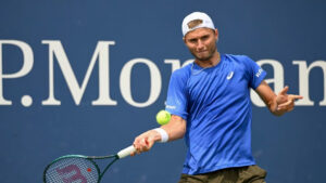 Leonado Riedi em ação contra Francisco Cerudolo no USOpen