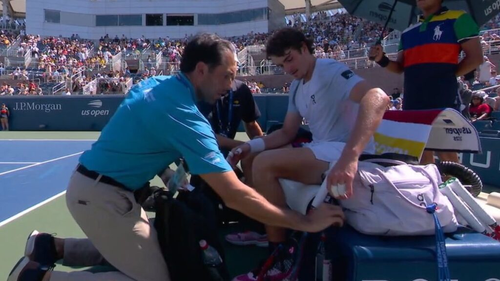 João Fonseca explica mal-estar no fim de estreia do US Open 5 joaofonsecausopen25mal