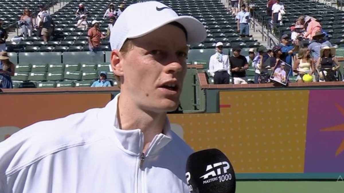 Sinner reage ao ser chamado de robô por Fonseca e comenta comparação com Alcaraz