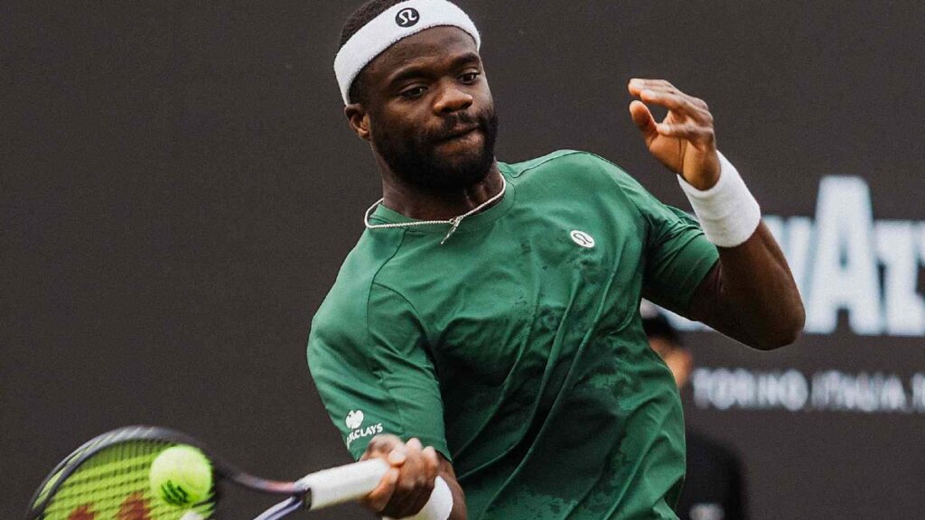 Tiafoe vai às oitavas em Stuttgart e ameaça João Fonseca 7 tiafoestuttgart26