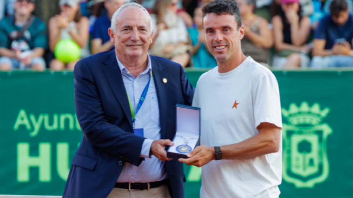 Bautista Agut surpreende e se aposenta antes do previsto