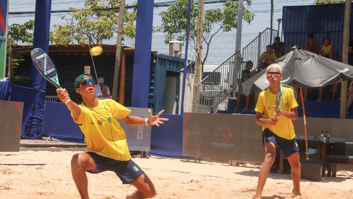 Atleta da casa, João Godoy é vice-campeão do Pan-Americano de Beach Tennis