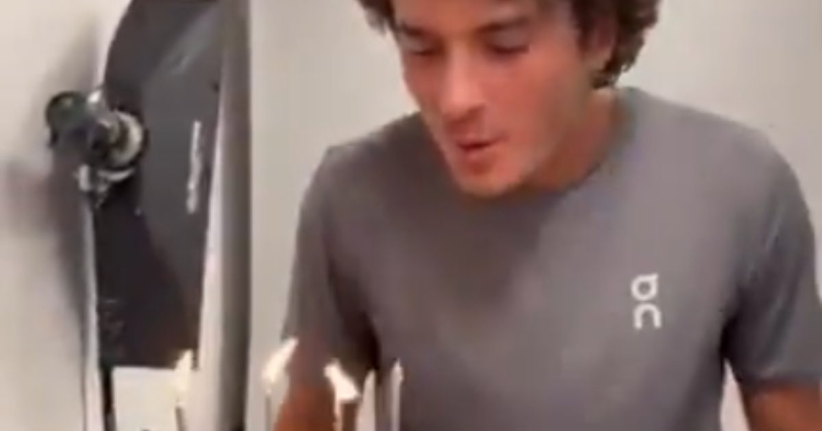 João Fonseca comemora 19 anos com homenagem da ATP