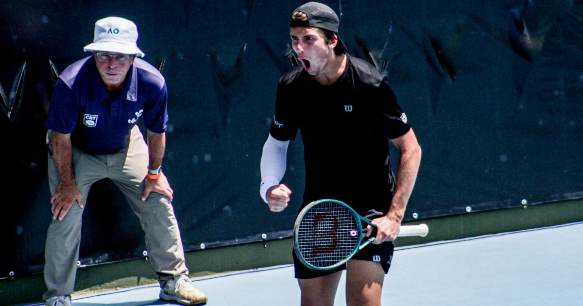 Leonardo Storck vibra durante vitória sobre Livas Damásio