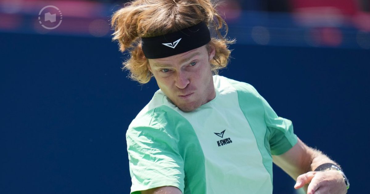 Rublev em ação pelo Masters de Toronto