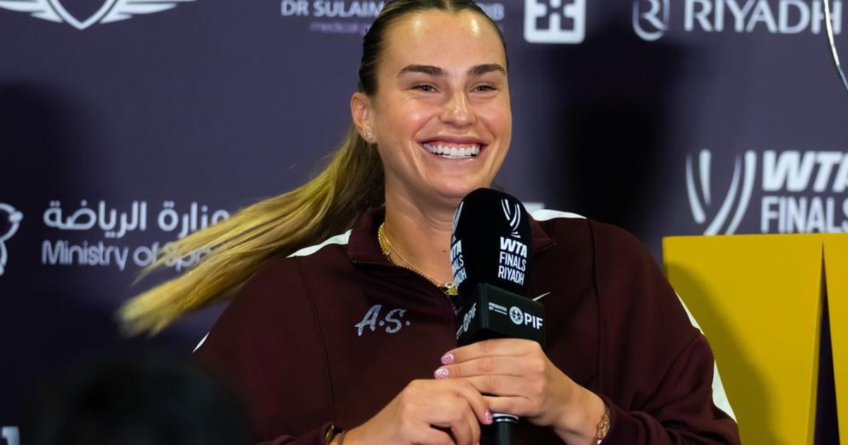 sabalenkawtafinals25cgd Aryna Sabalenka conversa com jornalistas no media day em Riade